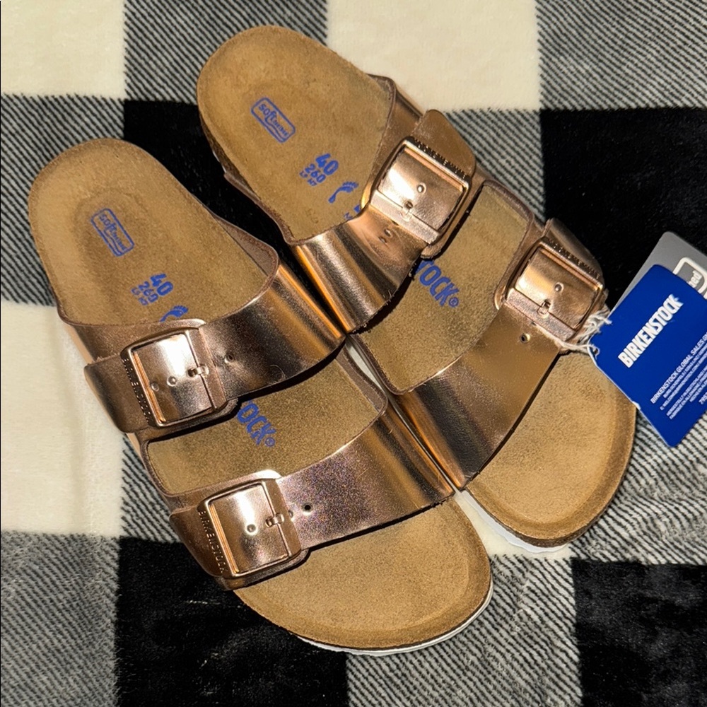 NWT New Birkenstock Copper Metallic Arizona Sandals Women’s Size 40EU/9US